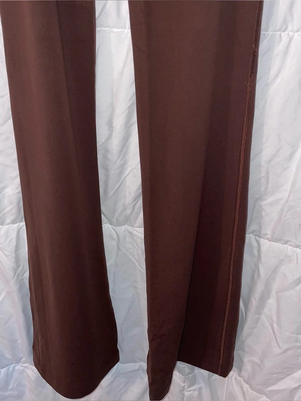 NWT Lulu Lemon Brown Flared Leggings Women 4